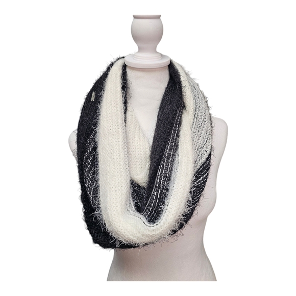Calvin Klein Woman's Eyelash Infinity Scarf Black White - Picture 1 of 6